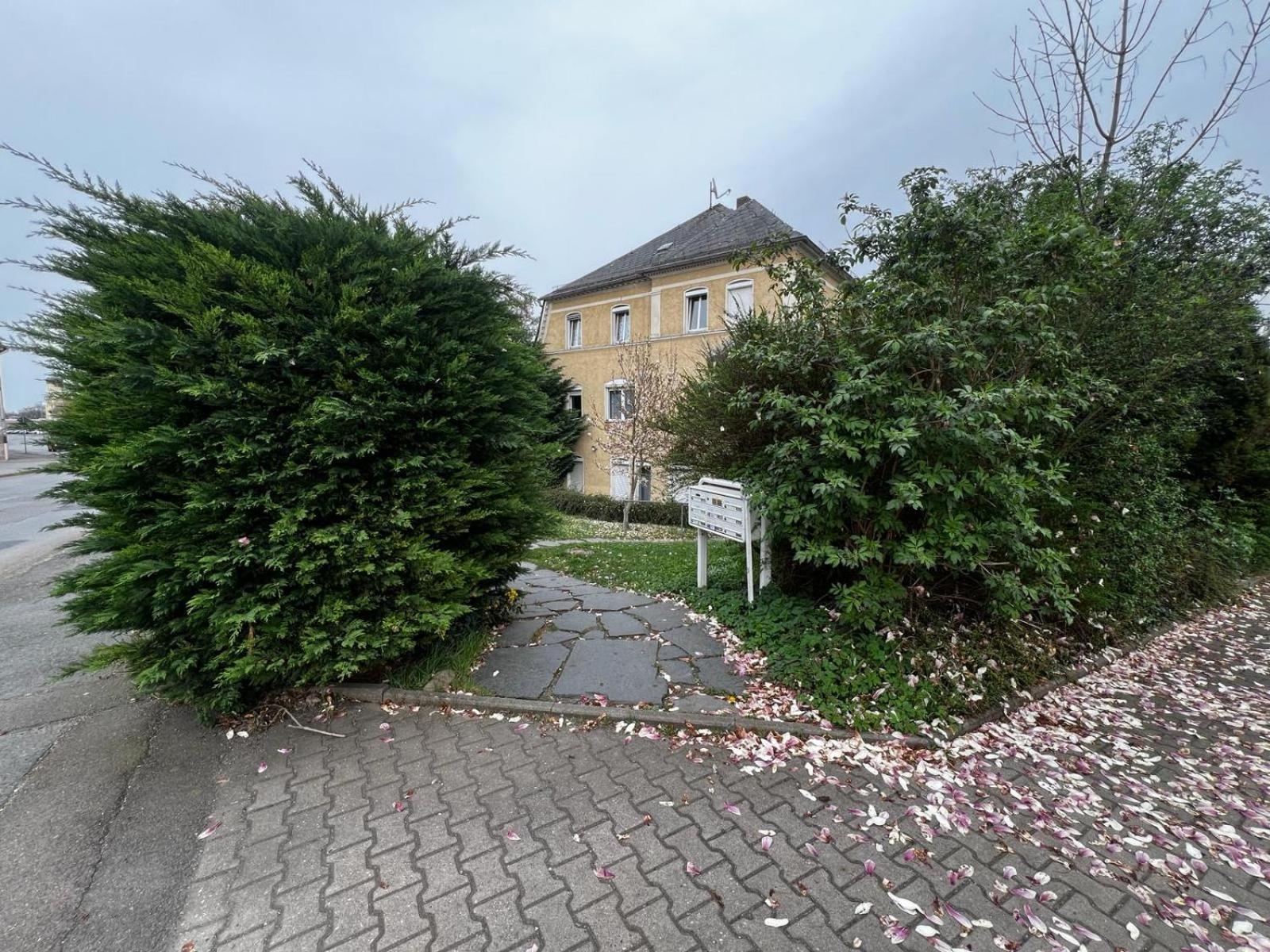105 Quadratmeter Apartment, Parkplatz, Kinderfreundlich, 6 Personen, Wifi, Vollausgestattete Kueche, Crimmitschau